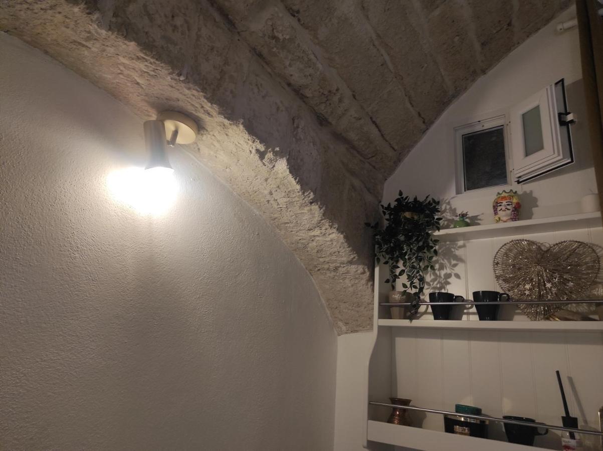 バーリDimora San Nicolaアパートメント エクステリア 写真